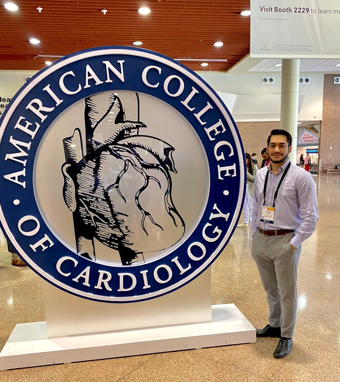 Dr. Maximiliano Flores Flamand — Cardiología Clínica e Intervencionista en CDMX